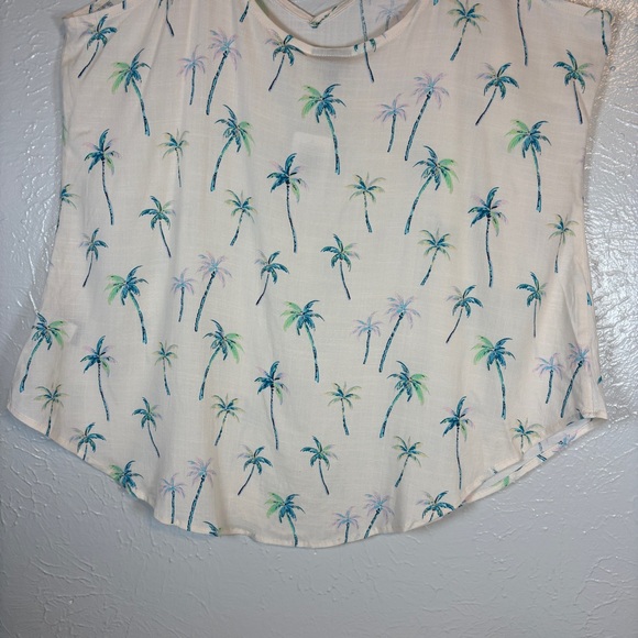 NWT Torrid Ava Pink Palms V Neck Cami Palm Tree Light Pink 1 1X 14-16 - Picture 8 of 10